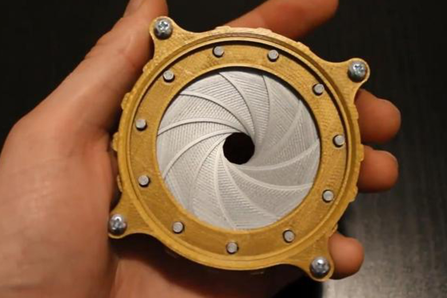 光與影的藝術背后：精密制造的力量