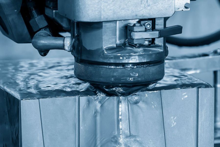 如何利用電火花加工實現(xiàn)精密模具制造？