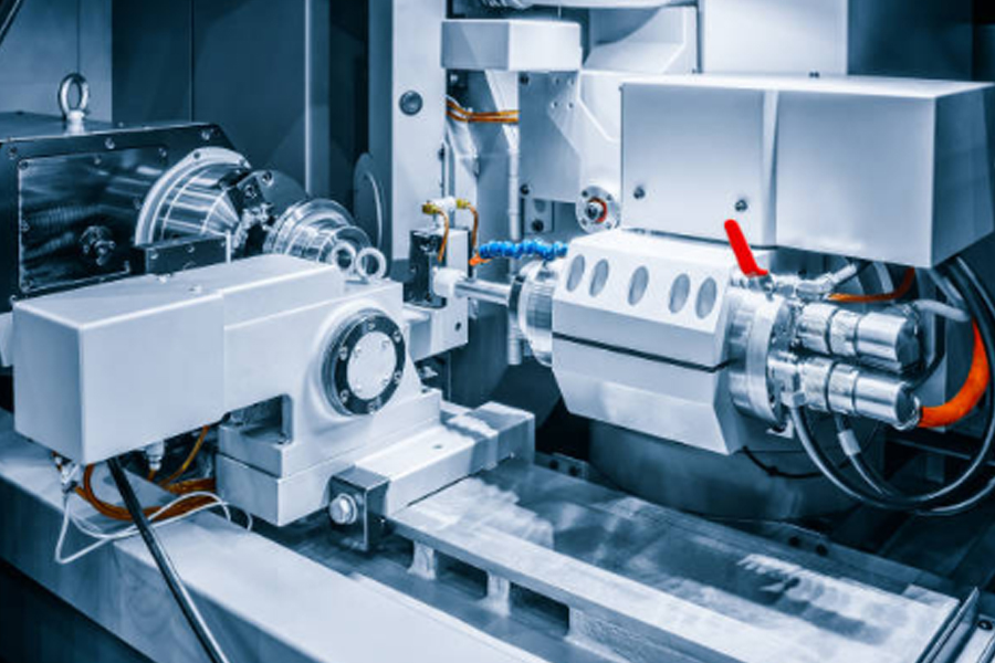 精密加工VS智能加工：高精度零件如何選？